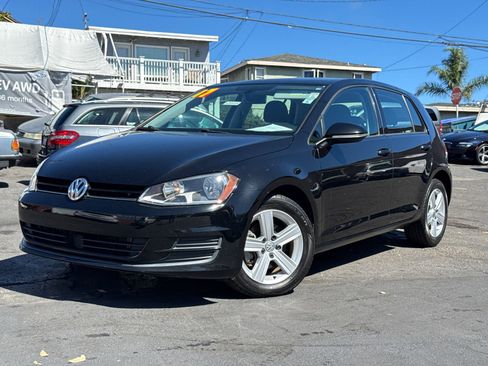 Used 2017 Volkswagen Golf Wolfsburg Edition image 2