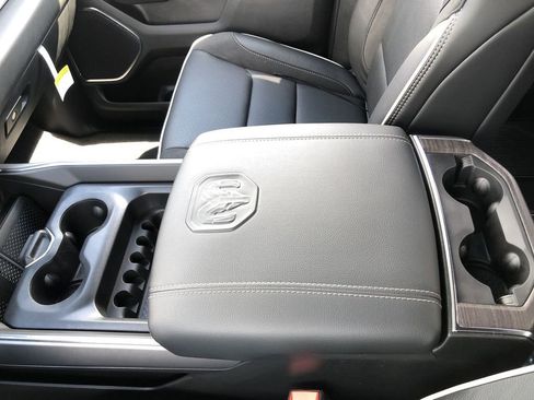 New 2026 RAM 1500 Laramie AWD/4WD image 25