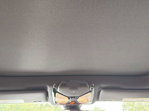 Used 2025 BMW 330i Sedan RWD image 15