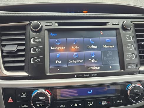 Used 2019 Toyota Highlander XLE image 30