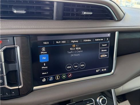 Used 2021 GMC Yukon Denali w/ Denali Premium Package AWD/4WD image 59