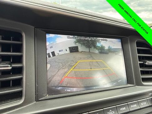 Used 2020 Hyundai Elantra SEL FWD image 32
