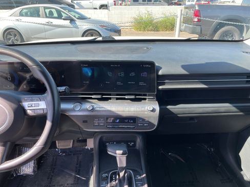 Used 2025 Hyundai Kona SEL image 18