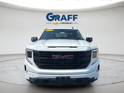 Used 2024 GMC Sierra 1500 Elevation w/ Elevation Premium Package AWD/4WD image 12