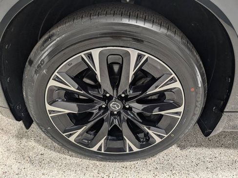 Certified 2025 MAZDA CX-90 3.3 Turbo S w/ Premium Package image 9