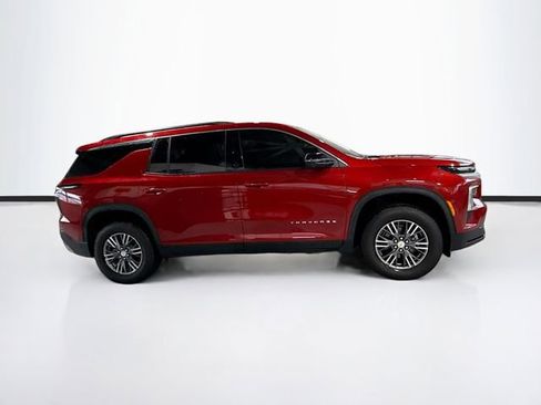 Used 2026 Chevrolet Traverse LT w/ Driver Confidence Package image 8