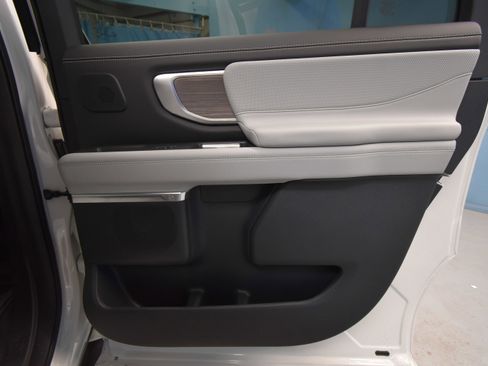 New 2026 Ford Expedition Max Platinum AWD/4WD image 23