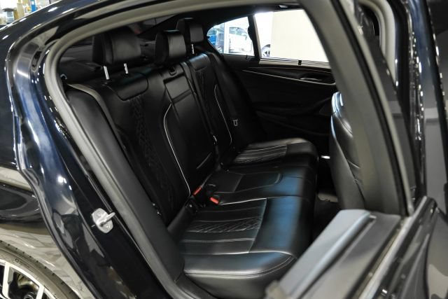 Used 2021 BMW 540i w/ M Sport Package RWD image 33