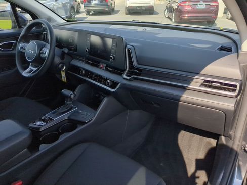 Certified 2024 Kia Sportage LX AWD/4WD image 27