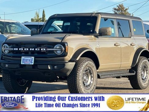 New 2025 Ford Bronco Outer Banks w/ Sasquatch Package image 8