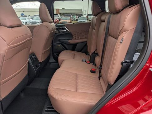 New 2026 Mitsubishi Outlander SEL image 28