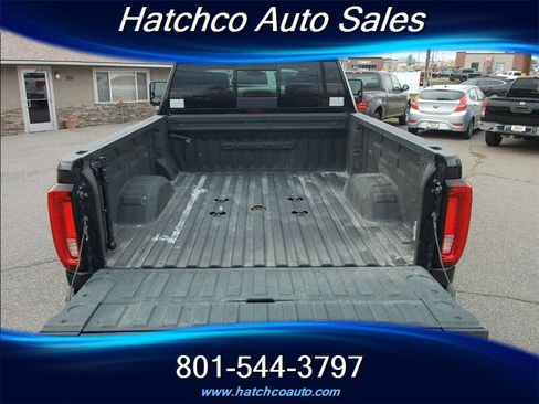 Used 2020 GMC Sierra 3500 Denali w/ Denali Ultimate Package image 5