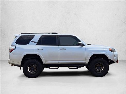 Used 2021 Toyota 4Runner TRD Off-Road AWD/4WD image 4