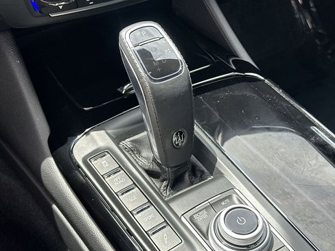 Used 2022 Maserati Levante GT image 22