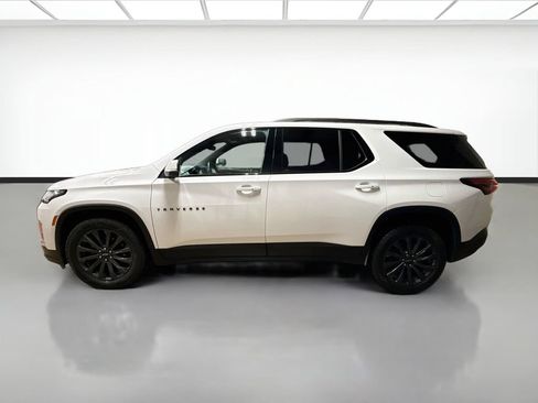Used 2023 Chevrolet Traverse RS w/ LPO, Floor Liner Package AWD/4WD image 9