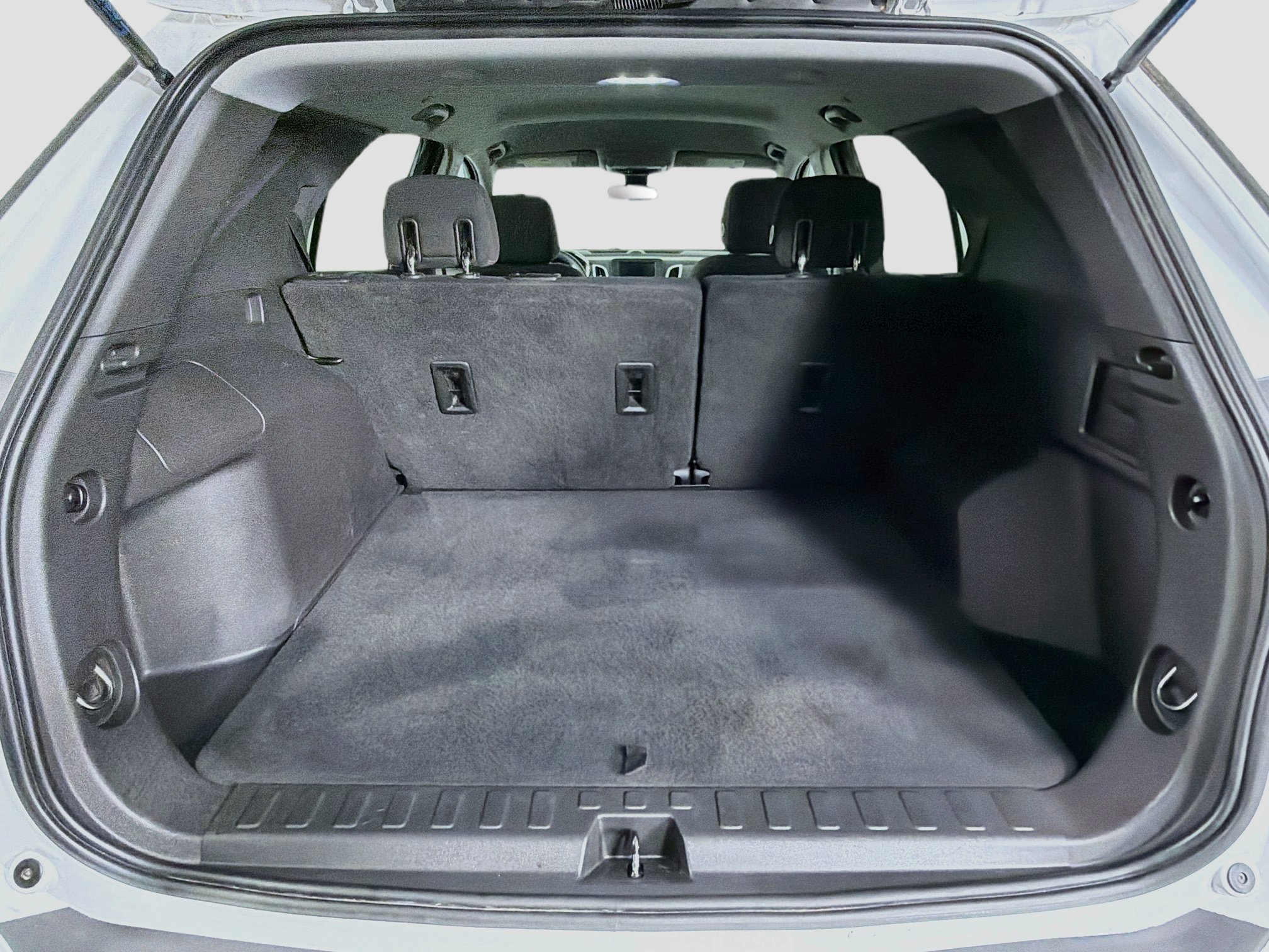 Used 2020 Chevrolet Equinox LT AWD/4WD image 28