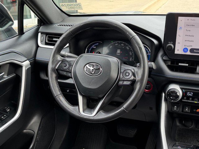 Used 2025 Toyota RAV4 XSE w/ Weather Package AWD/4WD image 14