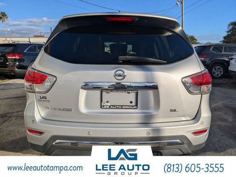 Used 2014 Nissan Pathfinder SL w/ SL Tech Package image 4