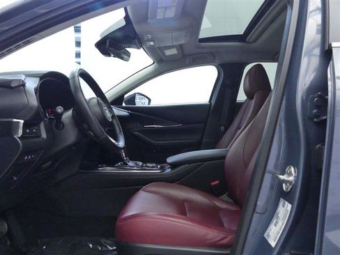 Used 2025 MAZDA CX-30 AWD 2.5 S w/ Preferred Package image 19