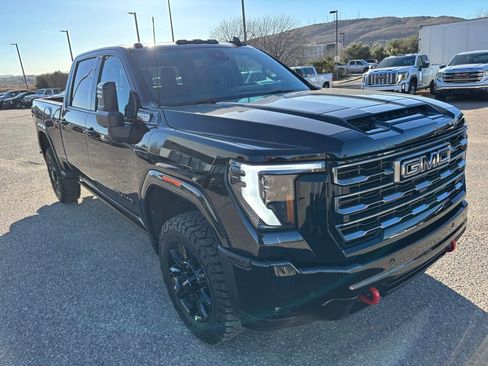 New 2026 GMC Sierra 3500 AT4 w/ AT4 Premium Plus Package image 3