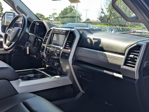 Used 2021 Ford F350 Lariat w/ Chrome Package AWD/4WD image 24