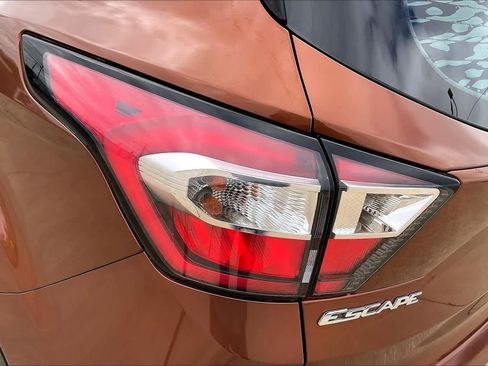 Used 2017 Ford Escape S image 30