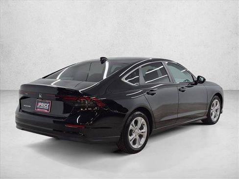 Used 2025 Honda Accord LX image 5