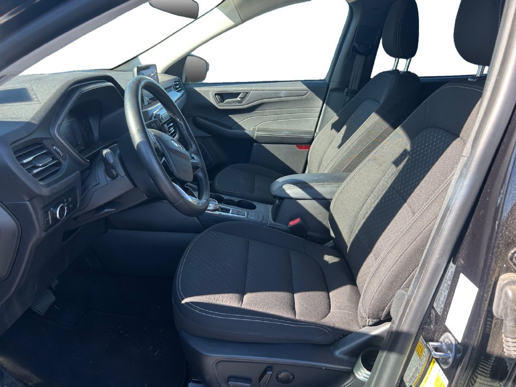 Certified 2024 Ford Escape Active AWD/4WD image 10