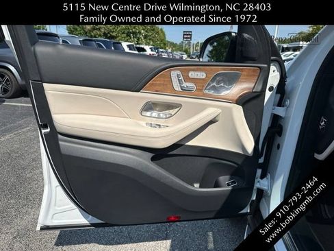 Used 2025 Mercedes-Benz GLS 450 4MATIC image 20