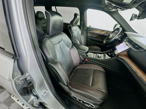 Used 2023 Jeep Grand Cherokee L Summit image 33