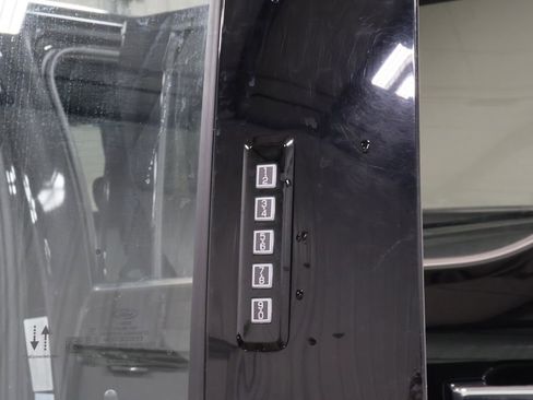 Used 2024 Ford F150 Lariat image 38