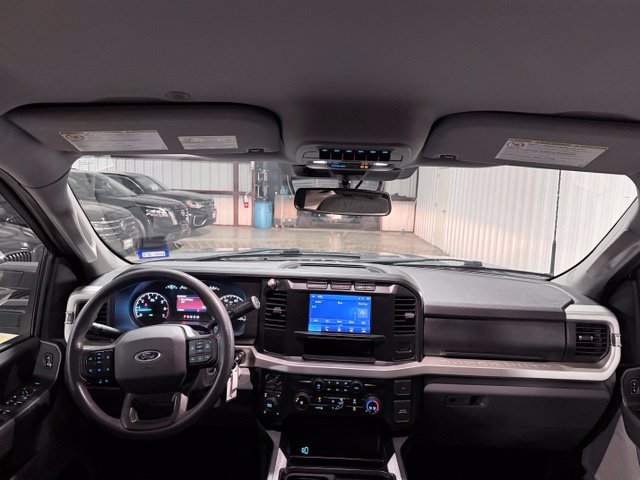 Used 2023 Ford F250 XLT w/ FX4 Off-Road Package AWD/4WD image 30