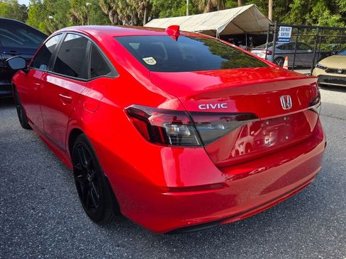 Used 2025 Honda Civic Sport image 3