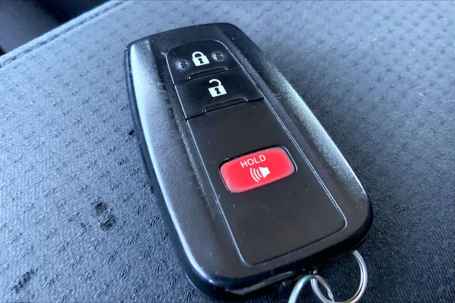 Used 2022 Toyota Prius LE FWD image 14