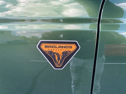 Used 2022 Ford Bronco Badlands AWD/4WD image 8
