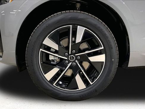 New 2026 Volvo XC60 B5 Core w/ Protection Package Premier image 13