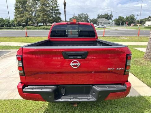 Used 2022 Nissan Frontier SV w/ Technology Package AWD/4WD image 6