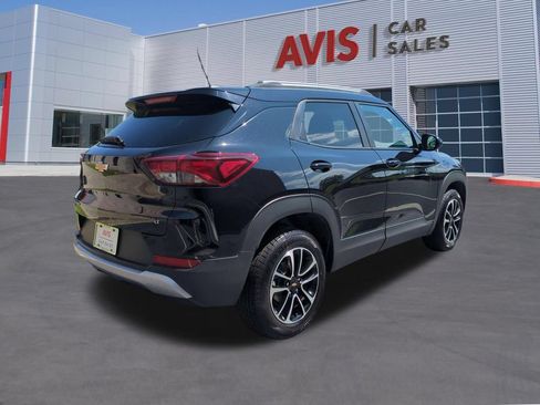 Used 2025 Chevrolet TrailBlazer LT AWD/4WD image 6