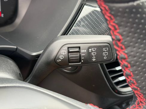 Used 2023 Ford Escape ST-Line Select AWD/4WD image 35