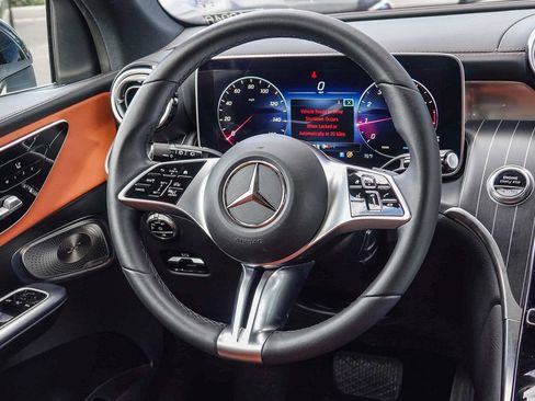 Certified 2023 Mercedes-Benz GLC 300 4MATIC image 15