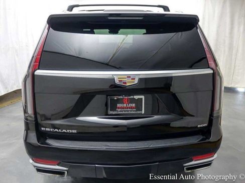 Used 2023 Cadillac Escalade Premium Luxury w/ Performance Package AWD/4WD image 7