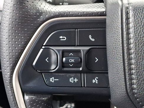 Certified 2025 Toyota 4Runner TRD Off-Road image 20