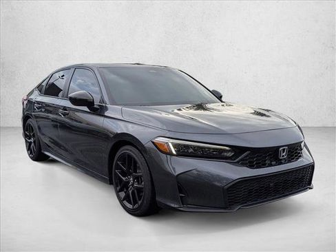 Used 2025 Honda Civic Sport image 3