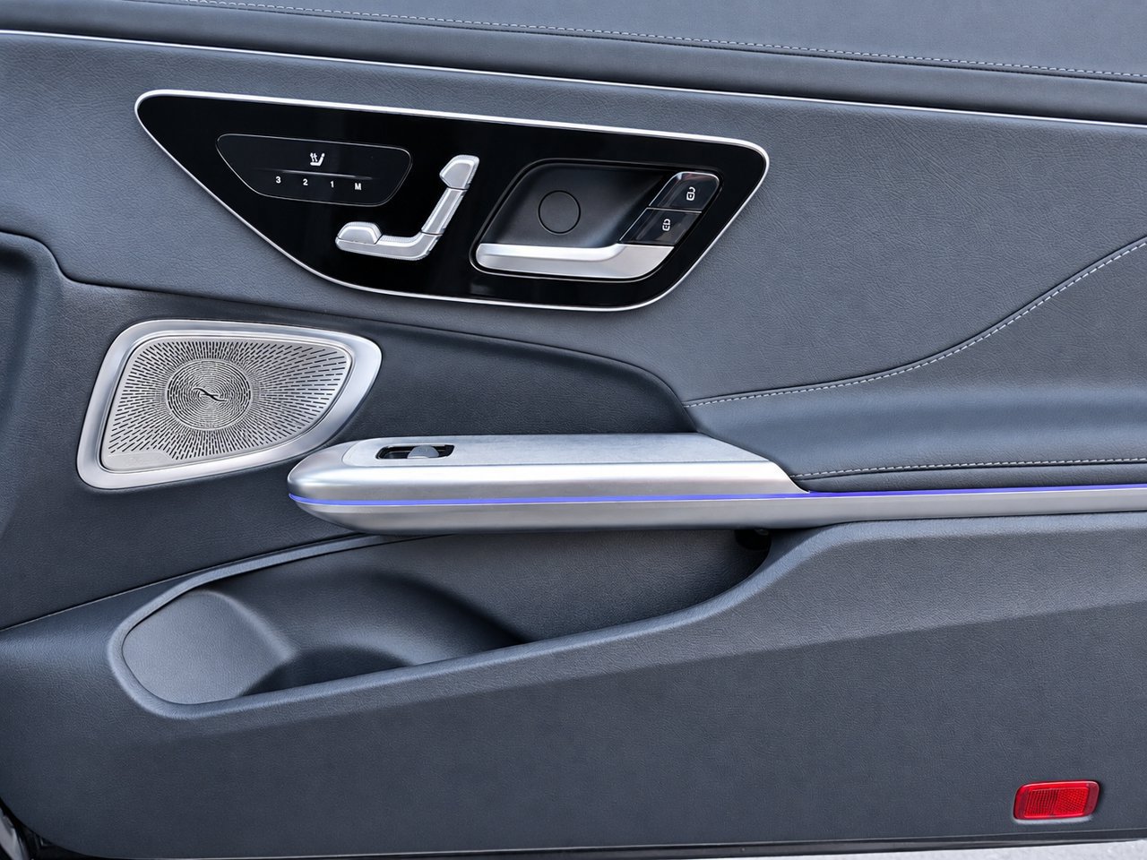 New 2026 Mercedes-Benz CLE 450 4MATIC Coupe image 28