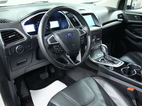 Used 2015 Ford Edge Titanium w/ Equipment Group 302A AWD/4WD image 18