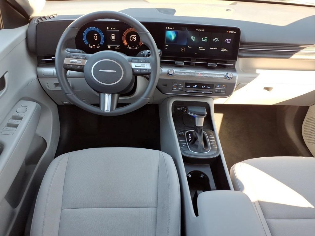 Used 2026 Hyundai Kona SEL Sport FWD image 9