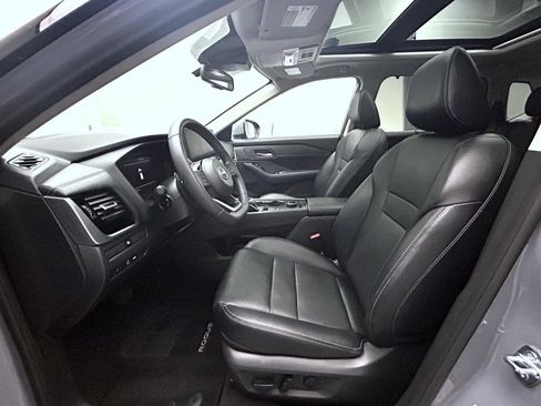 Used 2024 Nissan Rogue SL w/ SL Premium Package AWD/4WD image 10