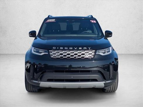 Used 2025 Land Rover Discovery S AWD/4WD image 2
