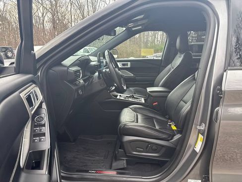 Used 2023 Ford Explorer ST w/ Equipment Group 401A AWD/4WD image 32