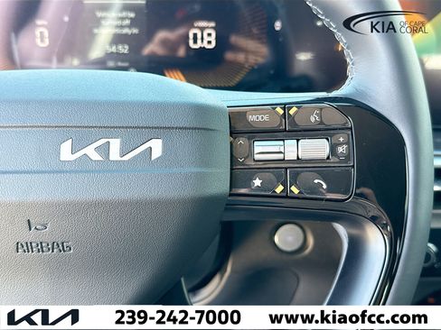 New 2026 Kia Sorento LX image 37